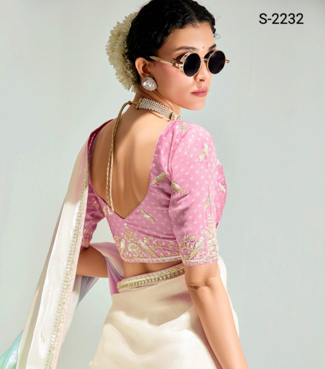 Launching new amazing  Designer Tissue Saree With Embroidered Blouse