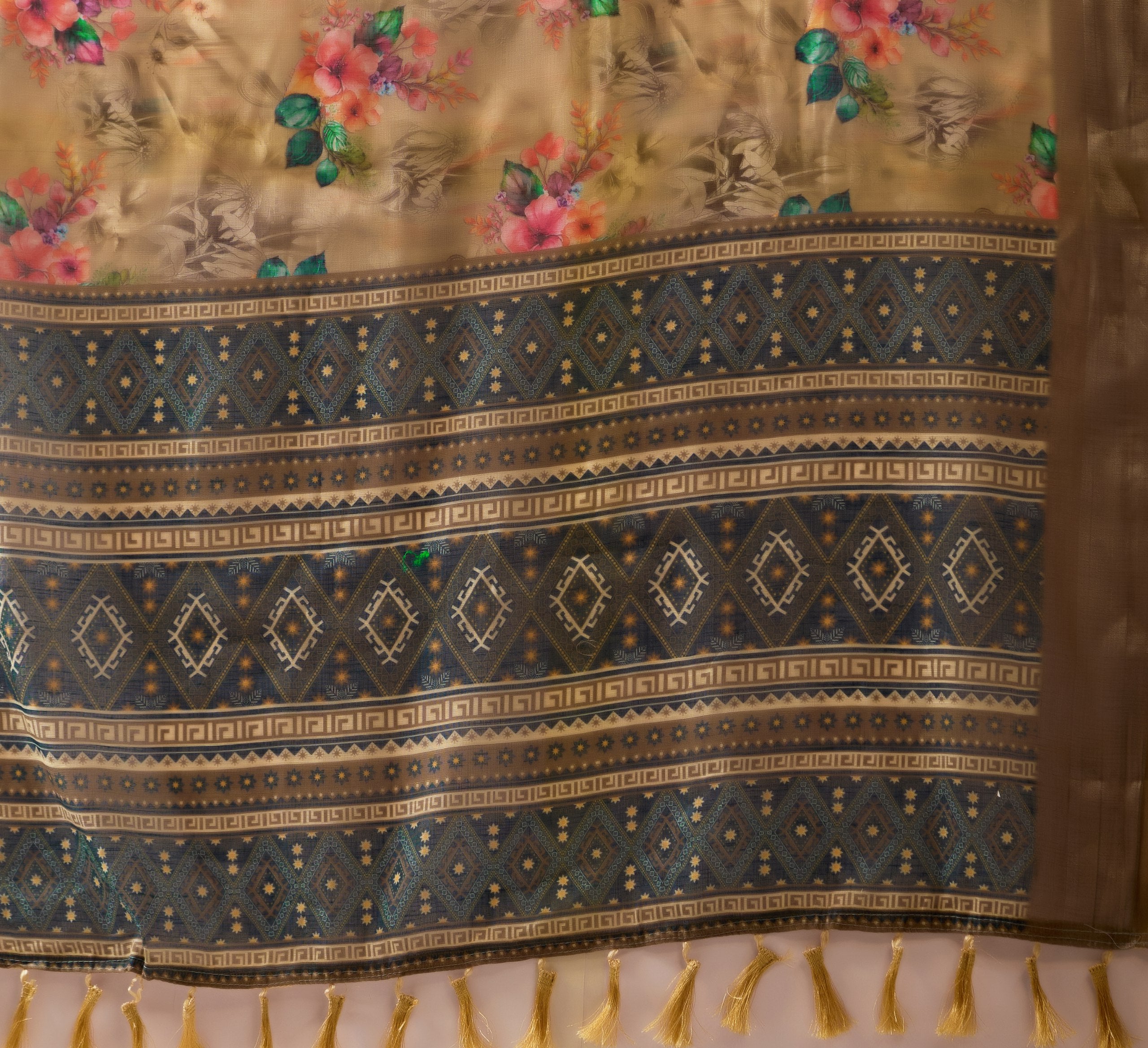 Premium Linen Cotton Saree with Elegant Digital Floral & Traditional Patola Style Print with Classic Contrast Border
