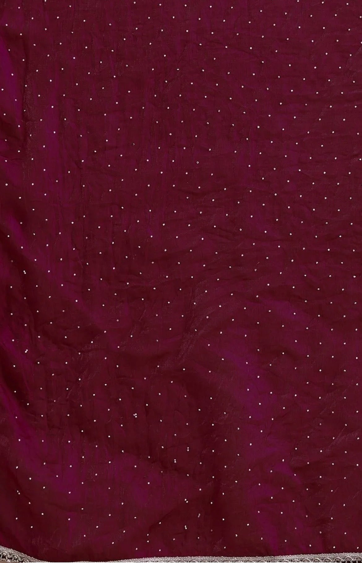 This beautiful saree is elegantly decorated with gorgeous Solid Lace Border that gives a perfect look to the outfit.