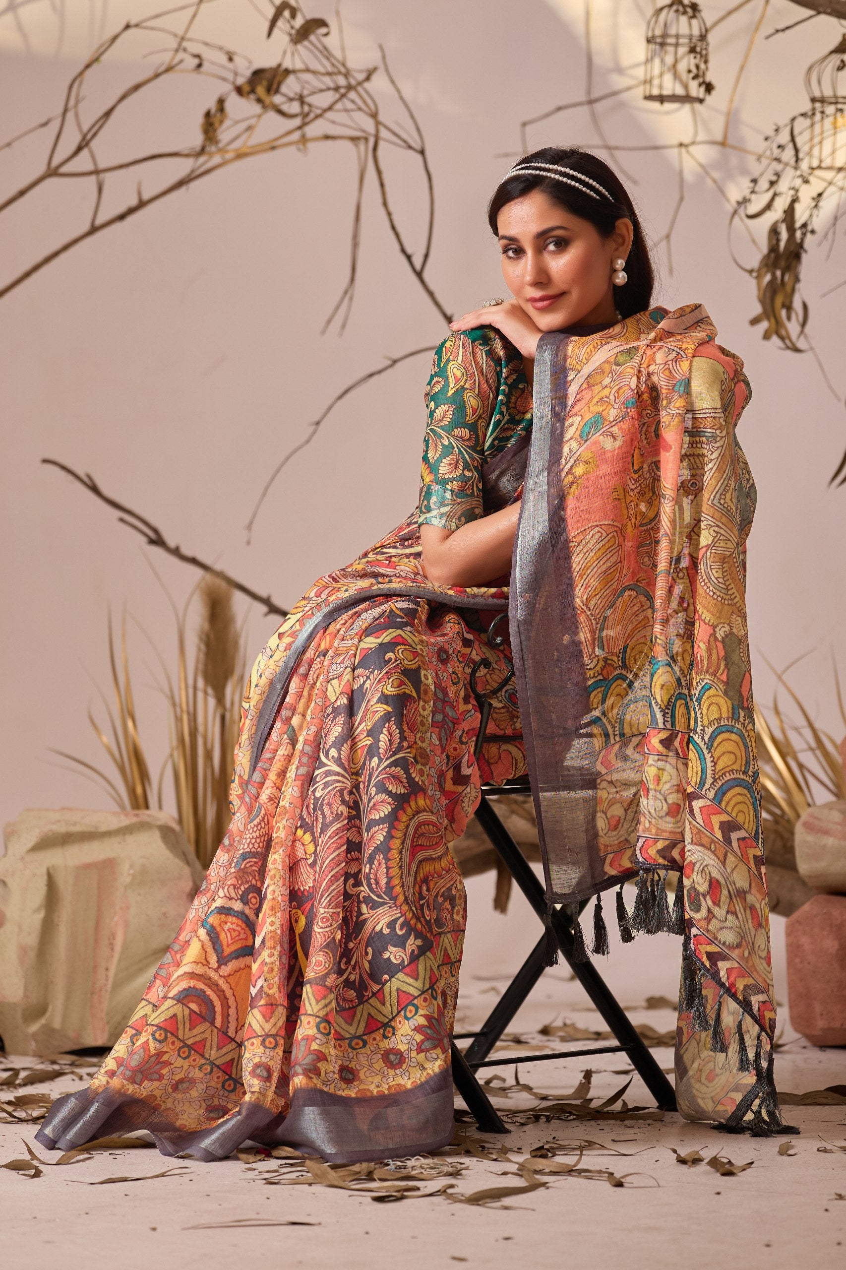 Premium Linen Cotton Saree with Elegant Digital Floral & Royal Ethnic Print & Classic Contrast Patola Style Border