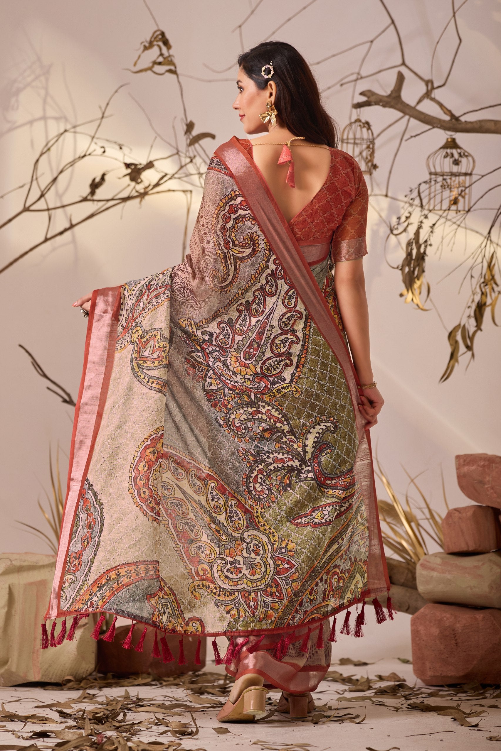 Premium Linen Cotton Saree with Elegant Digital Paisley Print & Classic Contrast Patola Style Border