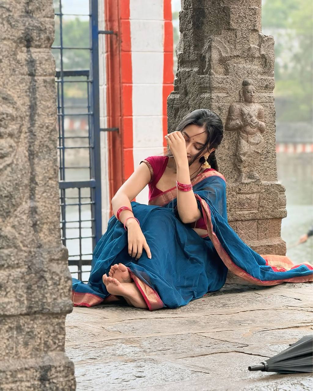 Blue Soft Silk Saree With Flattering Blouse Piece