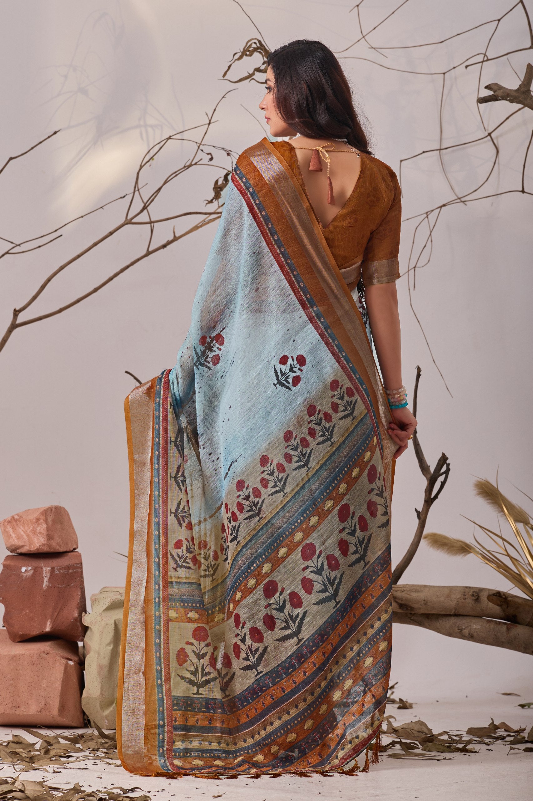 Linen Cotton Saree with Elegant Digital Printed Floral Design
