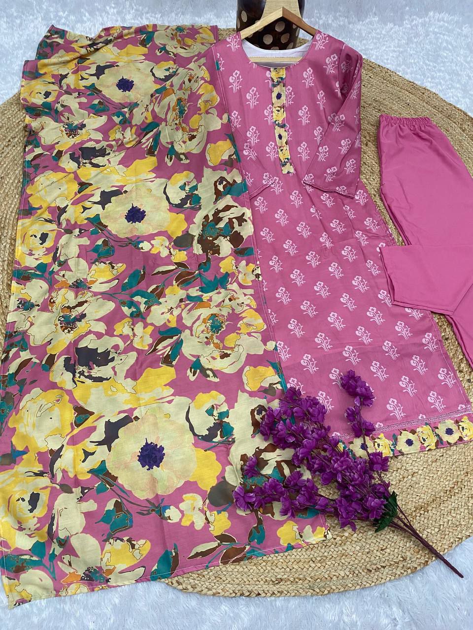 NEW  colour 3-pair kurti Suit Set you've described seems to be a party wear outfit made from Maslin fabric with digital prints.(3-Pair)