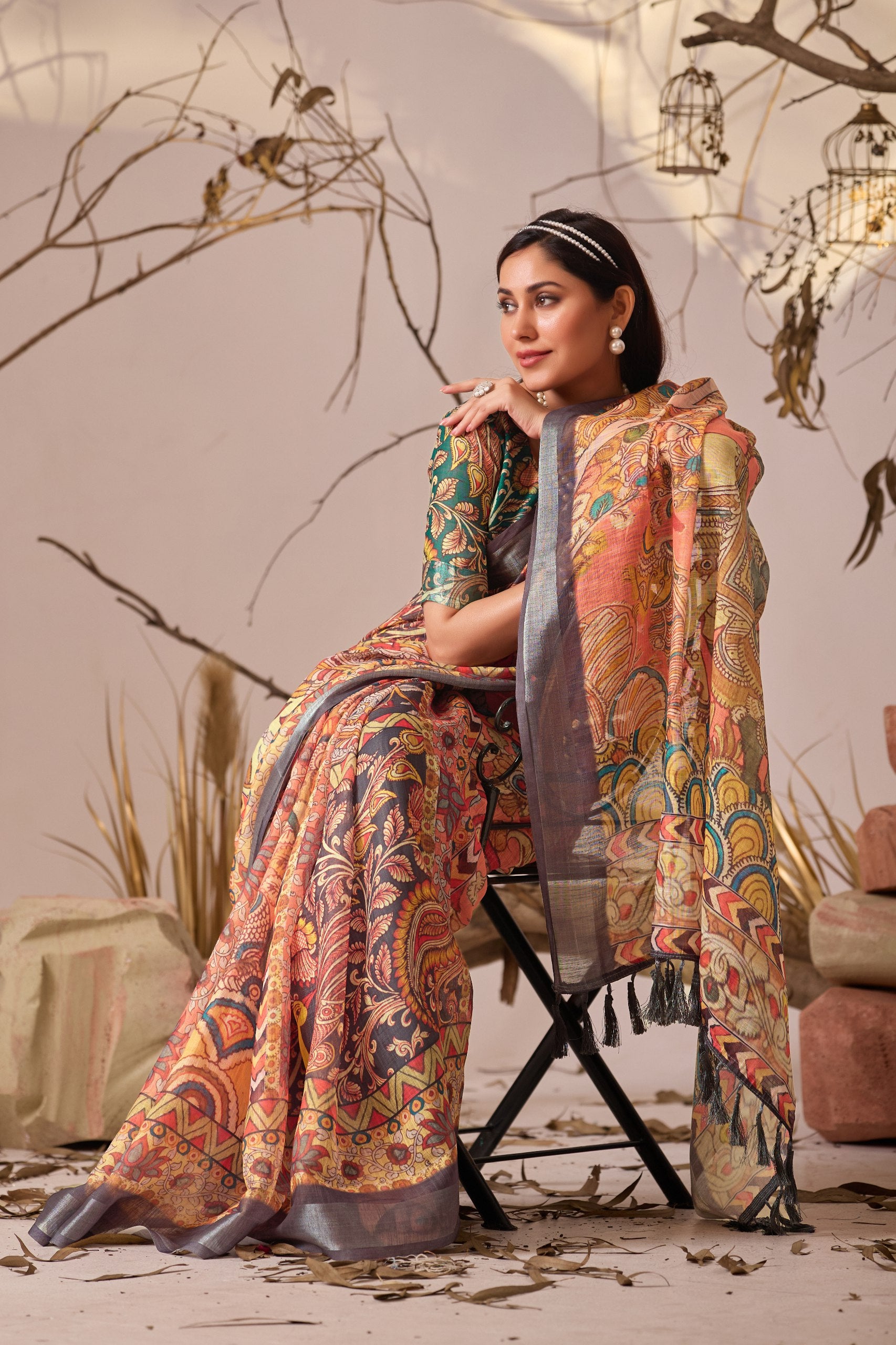 Premium Linen Cotton Saree with Elegant Digital Floral & Royal Ethnic Print & Classic Contrast Patola Style Border