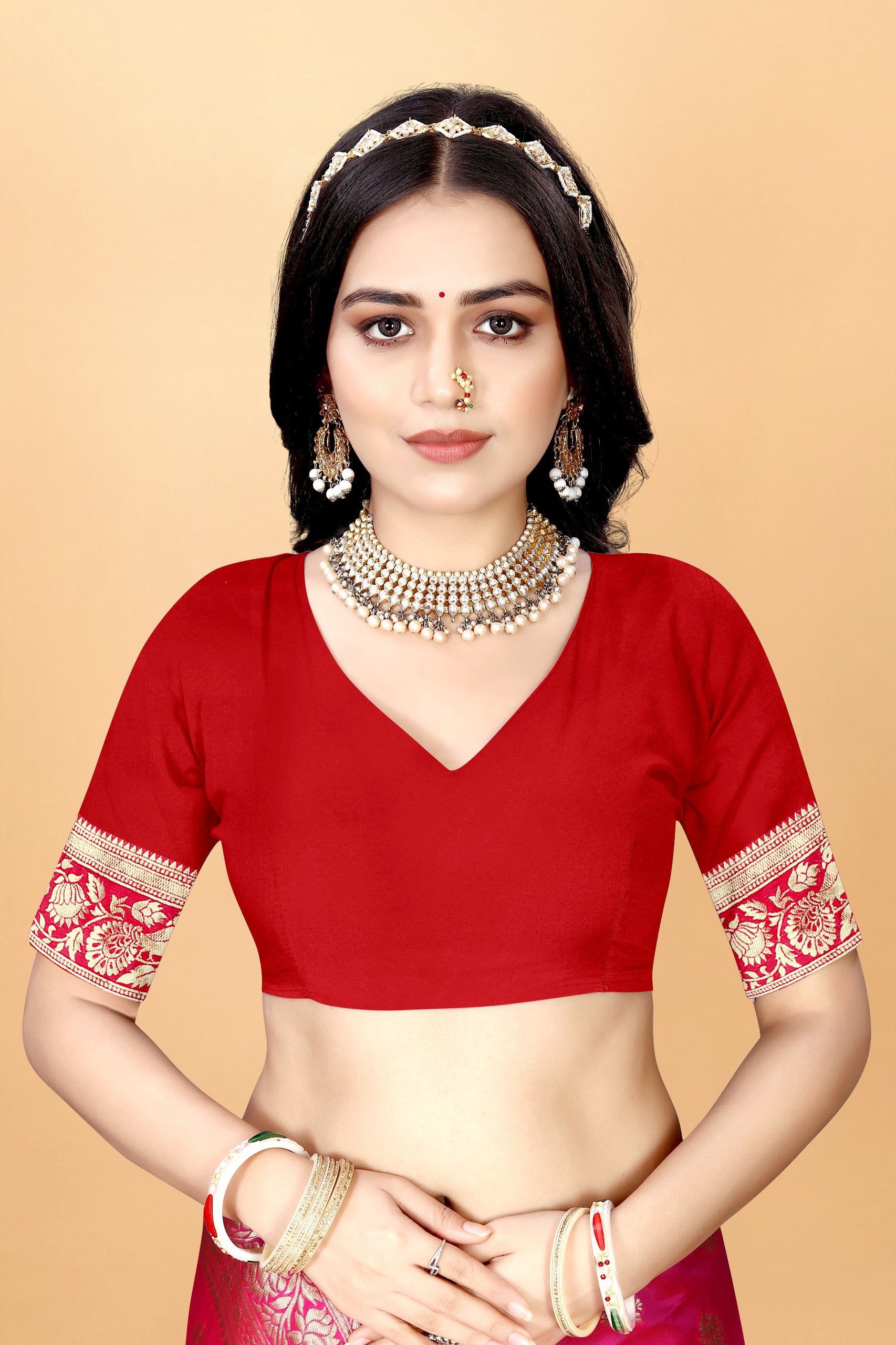 Majestic Banarasi Silk Saree with Dual Peacock Pallu and Zari Detailing