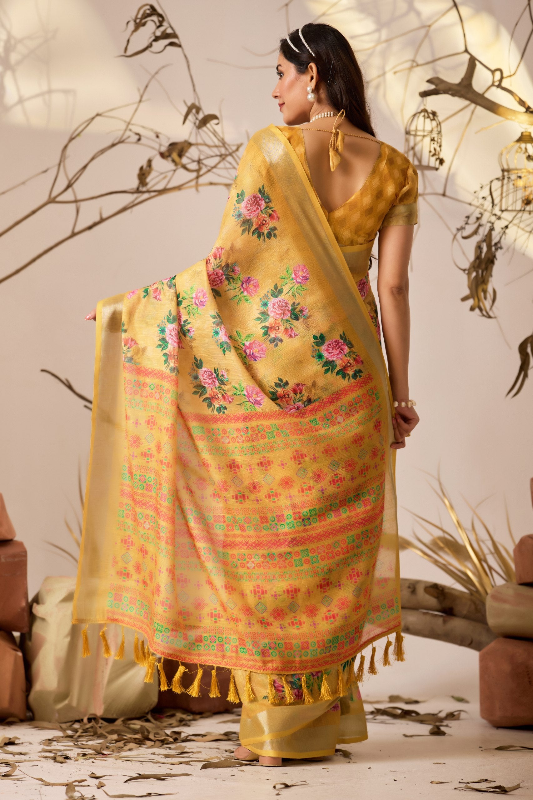 Premium Linen Cotton Saree with Elegant Digital Floral & Traditional Patola Style Print with Classic Contrast Border