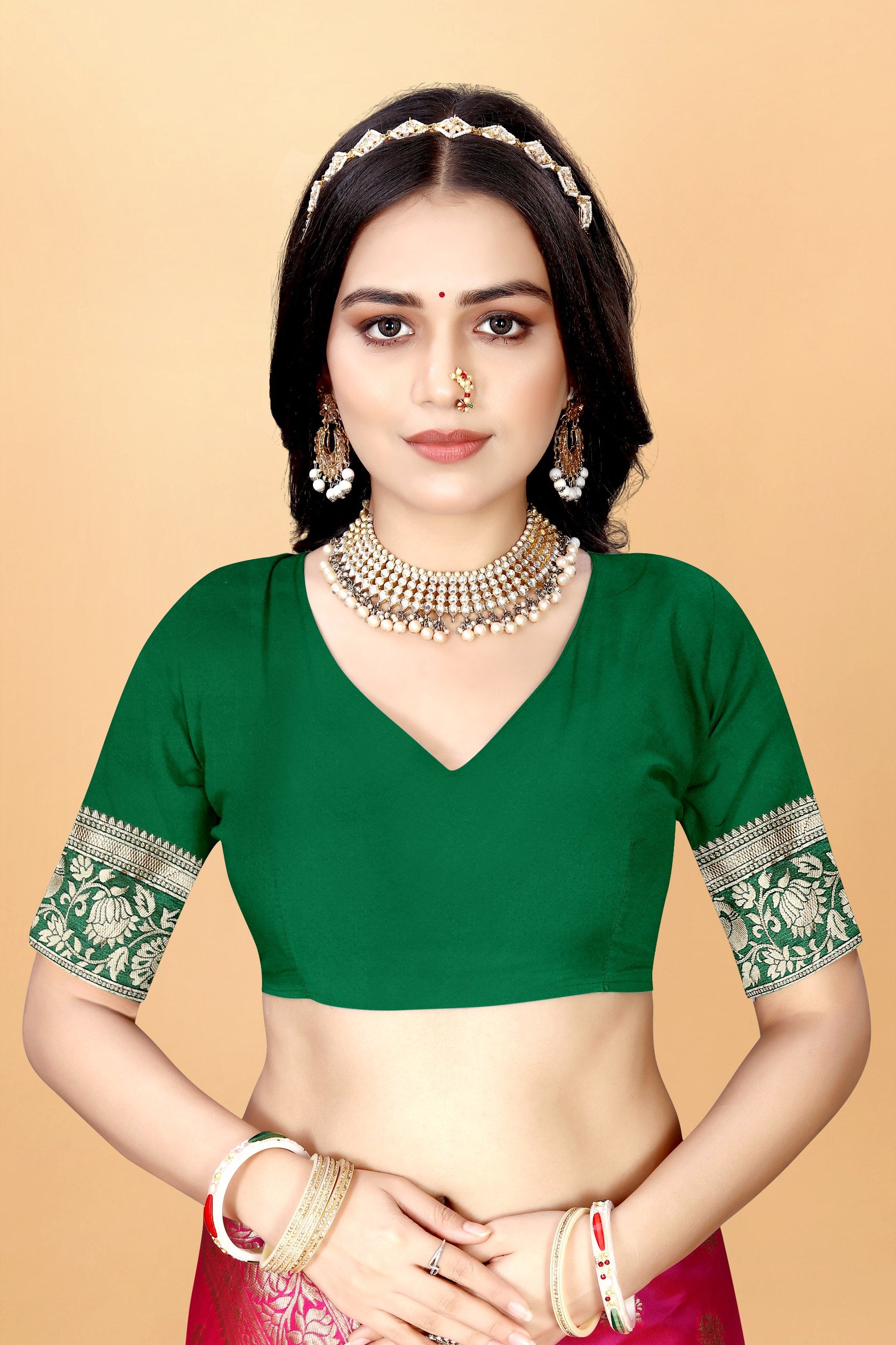 Majestic Banarasi Silk Saree with Dual Peacock Pallu and Zari Detailing