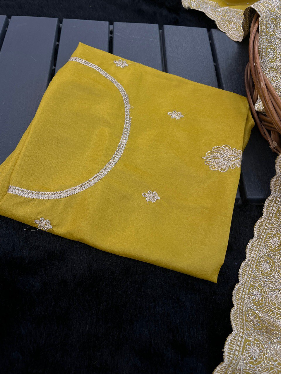 EXCLUSIVE BEAUTIFUL SPECIAL EMBERODERY WORK AND DIAMOND WORK SAREE