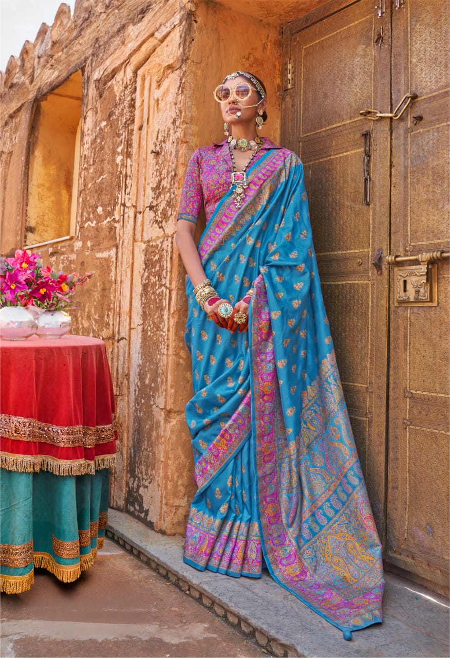 Heritage  Saree with Zari Weaving & Contrast Blouse