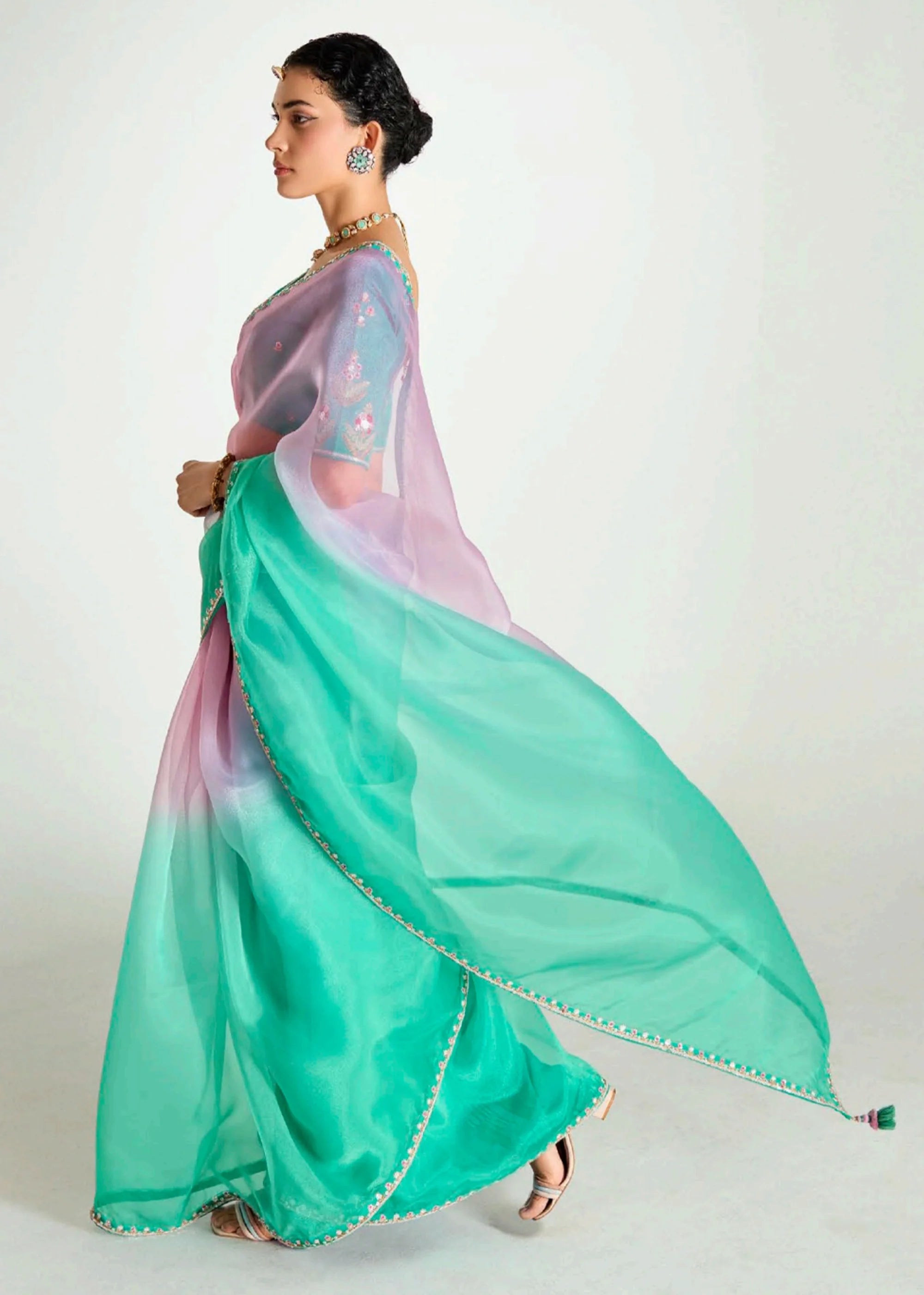 Launching new amazing  Designer Tissue Saree With Embroidered Blouse