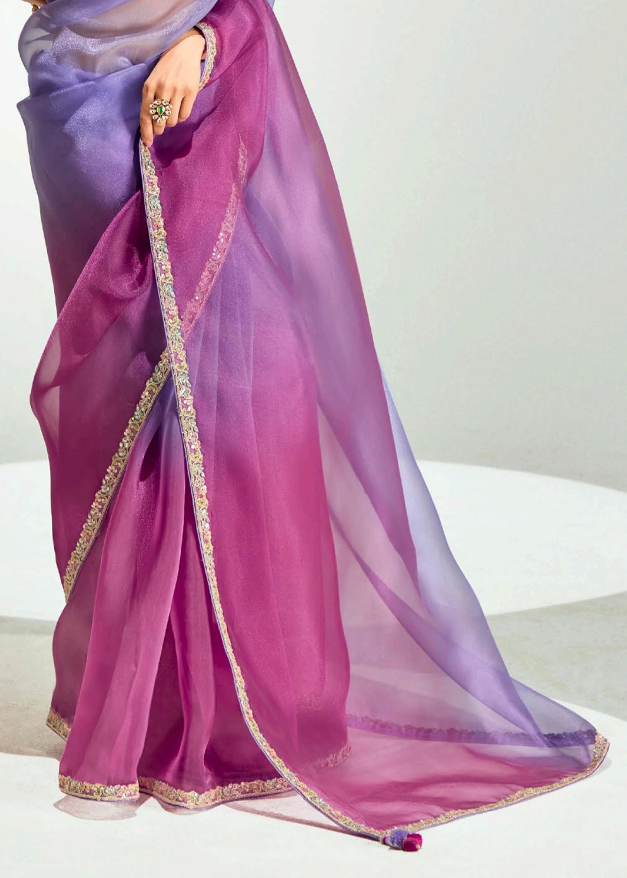 Launching new amazing  Designer Tissue Saree With Embroidered Blouse