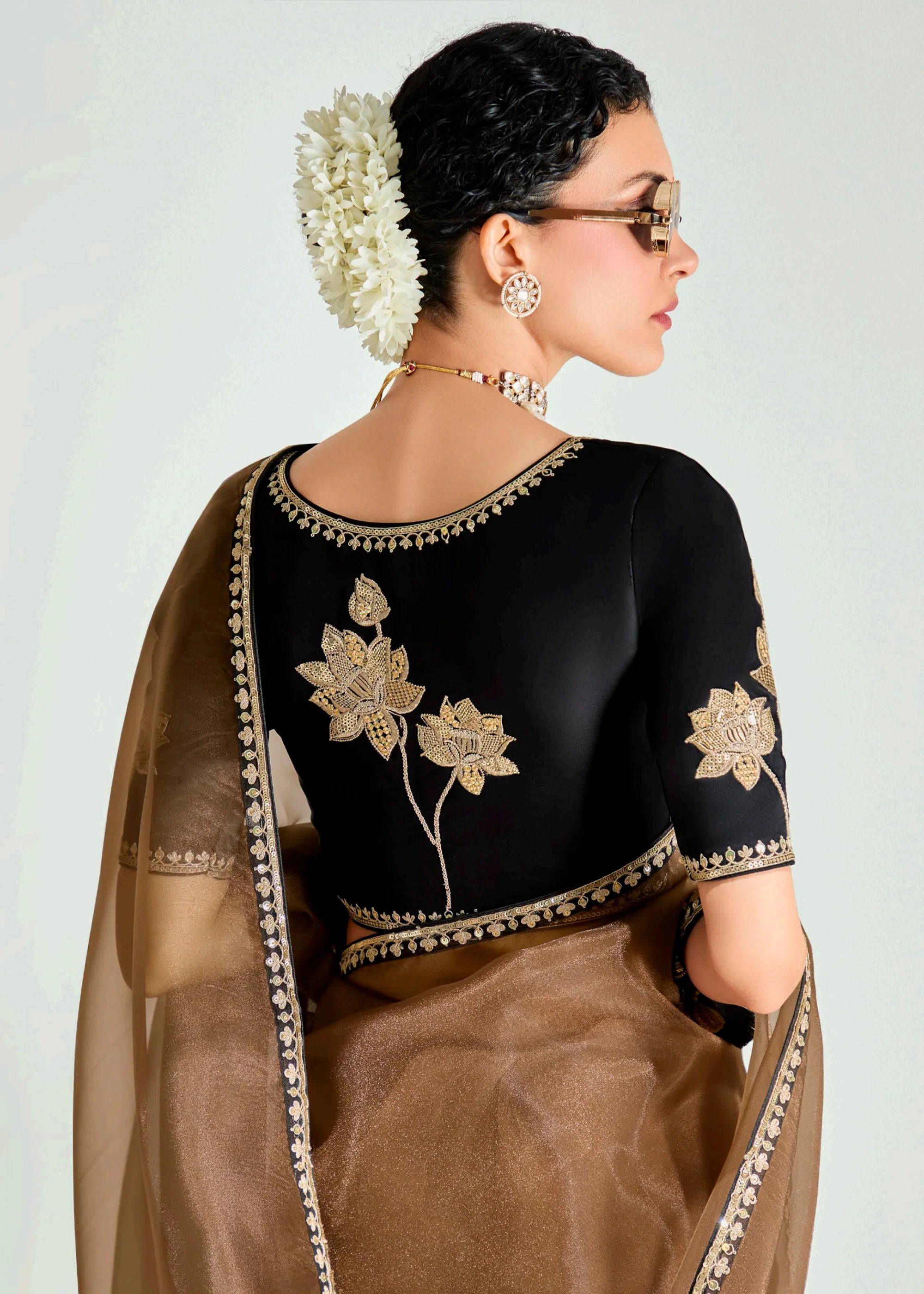 Launching new amazing  Designer Tissue Saree With Embroidered Blouse