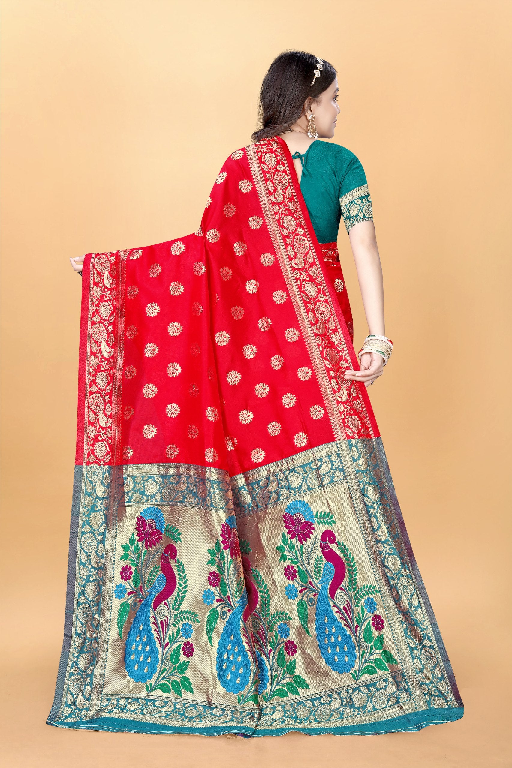 Majestic Banarasi Silk Saree with Dual Peacock Pallu and Zari Detailing